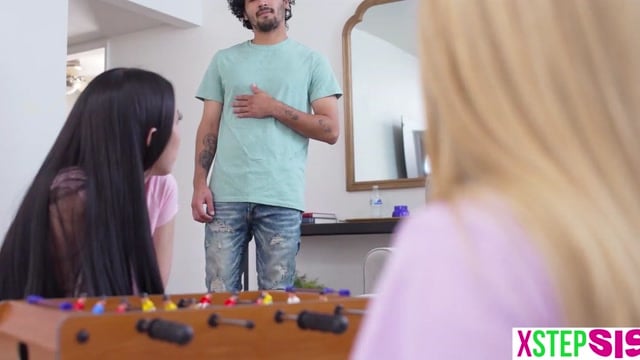 Molly Little E Alex Coal Realizam Um Ménage Tabu Com Rico Hernandez