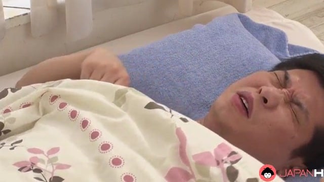 Miyu Shiina Sucks Off Her New Housemate