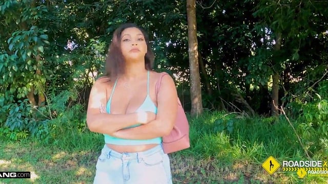 Thick Titted Ashlyn Peaks Gets Serviced In The Forest
