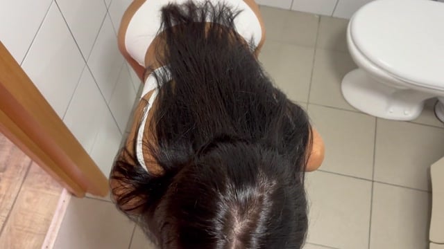 Raina Lady Espia o Enteado no Chuveiro