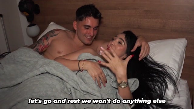 Sarah Black E Papirodriguez Dividem A Cama Após Caos No Hotel