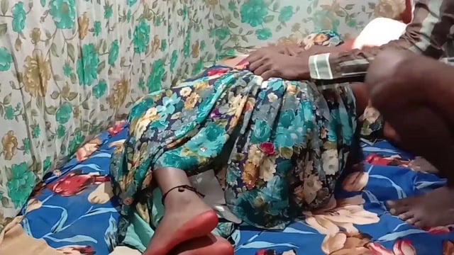 Desi Radhika Gets Rough Village Fuck In Traditional Saree