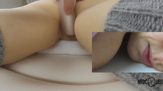 Milf Endures Ten Minutes Of Nonstop Vibrator Torture
