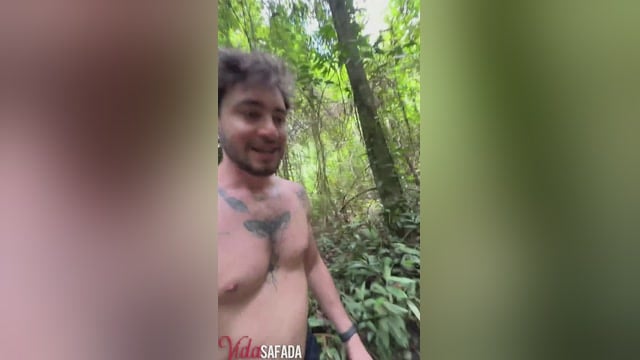 Sandy Threesome With Bikini Pulled Aside For Beach Fucking