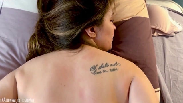 Sasha Paradise Começa Algo Com Seu Enteado Depois da Massagem