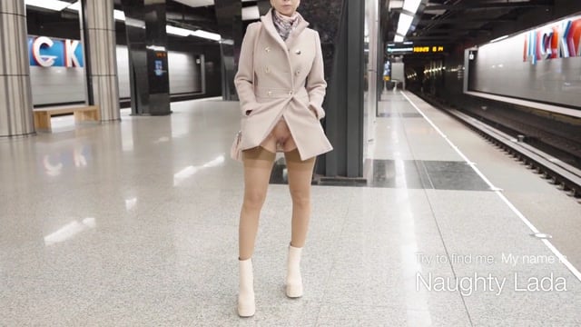 Naughty Lada Flashing Her Naked Body Under A Coat On The Train