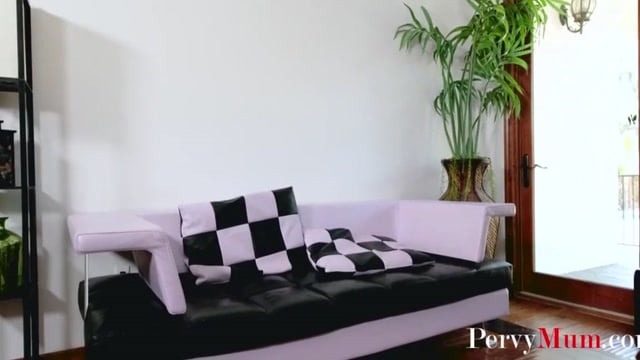 Cali Lee Gets Her StepSon's Cock While Wearing Hijab