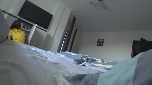Dona de Casa Desesperada Fode o Amigo do Marido Para Aconselhamento Matrimonial