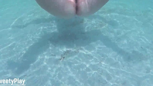Soaked BBW Takes A Deep Sea Cream Filling
