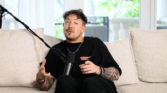 Armani Black E Tiny Smallz Ficam Nuas Num Podcast Ao Vivo