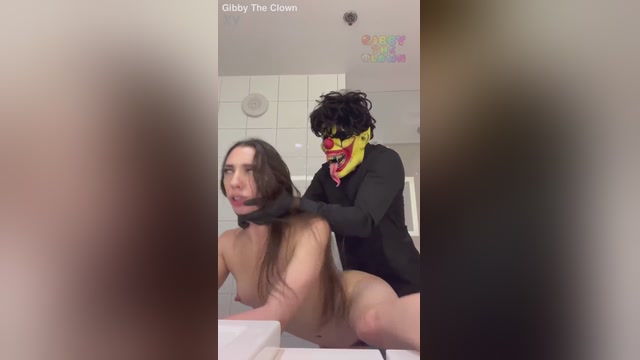 Gibby The Clown Metendo Forte na Vadia Branca Enquanto o Namorado Dela Joga Fortnite