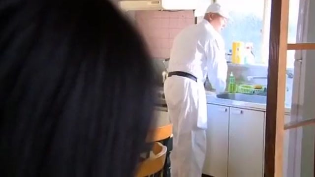Plumber Takes Advantage Of Horny Housewife In Secret