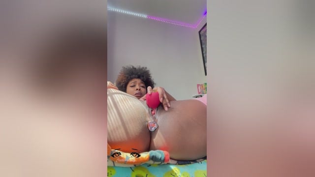 Jadeenasty Squirts All Over The Place From Anal Play