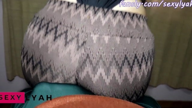 SexyLyah Grinds In Tight Yoga Pants Then Fucks