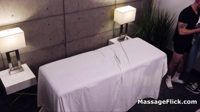 Vale Nappi And Lauren Phillips Milk A Cock During A Massage